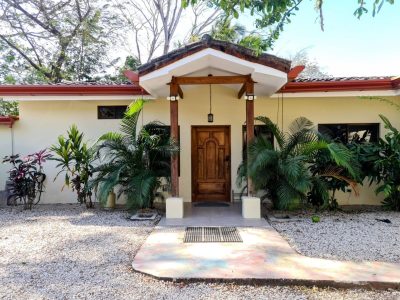 Casa Grateful walk-to-beach home exterior in Surfside Playa Potrero Costa Rica