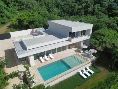 Modern hillside ocean view estate with infinity pool and expansive terraces in Pacific Heights Potrero