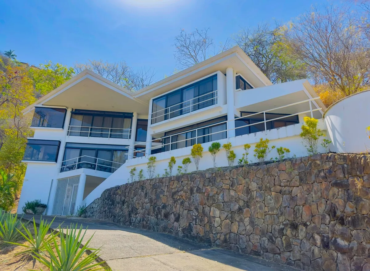 Laguna Vista modern hillside home with large lot and rental potential in Playas del Coco Costa Rica