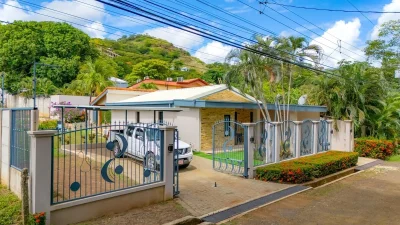 Casa Happy Playas del Coco gated home with driveway and garden, home with pool Playas del Coco Costa Rica