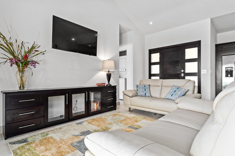 Twin Sister living room in Mar Vista Playa Flamingo, a house with rental income in Costa Rica